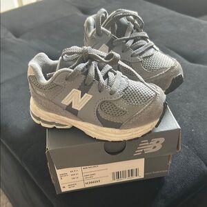 New Balance Gray Sneakers Mesh Suede Upper